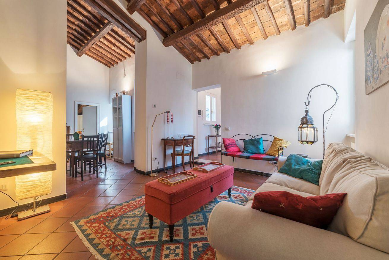 Apartamento inteiro, Three bedrooms in Via Giulia in Centro de Roma, Roma