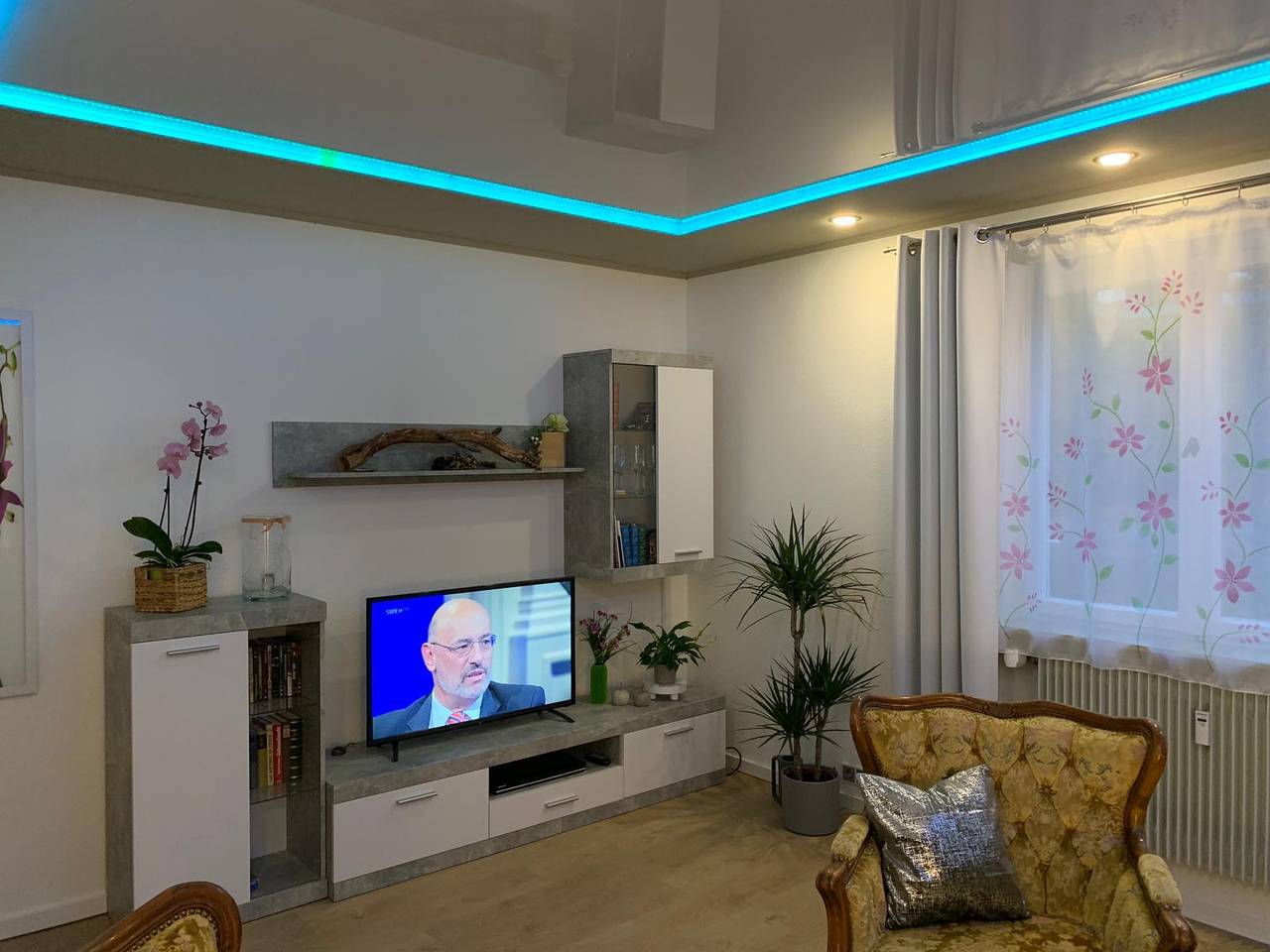 Ganze Wohnung, Ferienwohnung "Bullentäle" mit Gemeinschaftspool, Terrasse & Wlan in Albstadt, Neckar-Alb