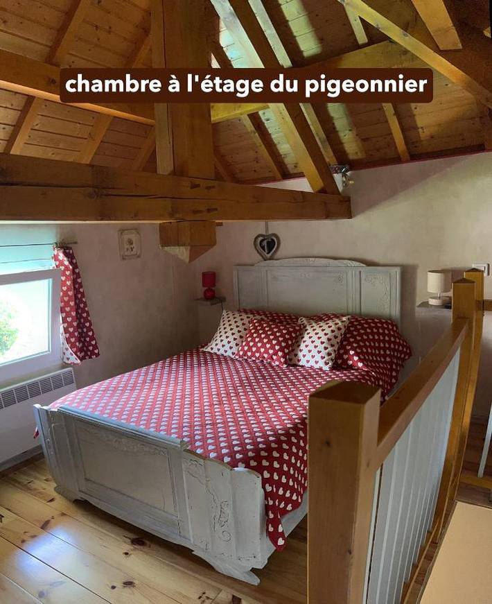 Maison d’hôte pour 2 personnes, avec vue et piscine ainsi que jardin et terrasse dans le Jura - 4