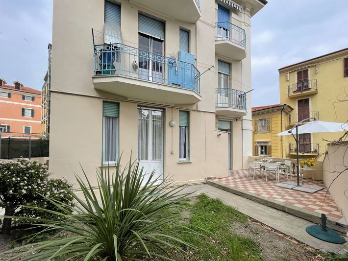 Ferienwohnung für 4 Personen, mit Terrasse und Garten