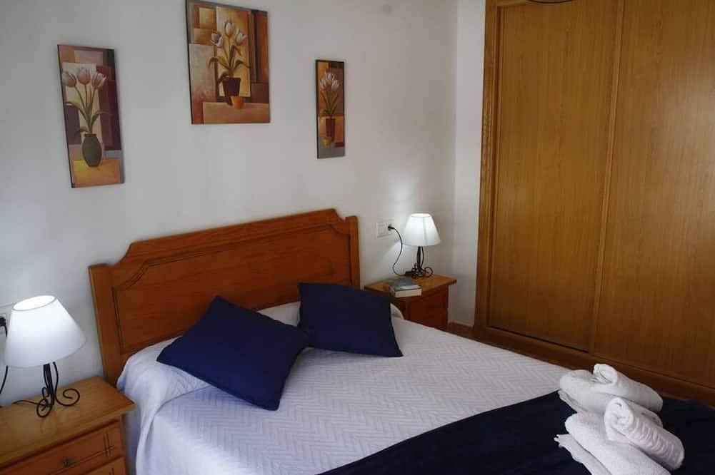 Entire apartment, Disconnectaengalicia La Perla Superior, swimming pool and parking in Portonovo, Sanxenxo