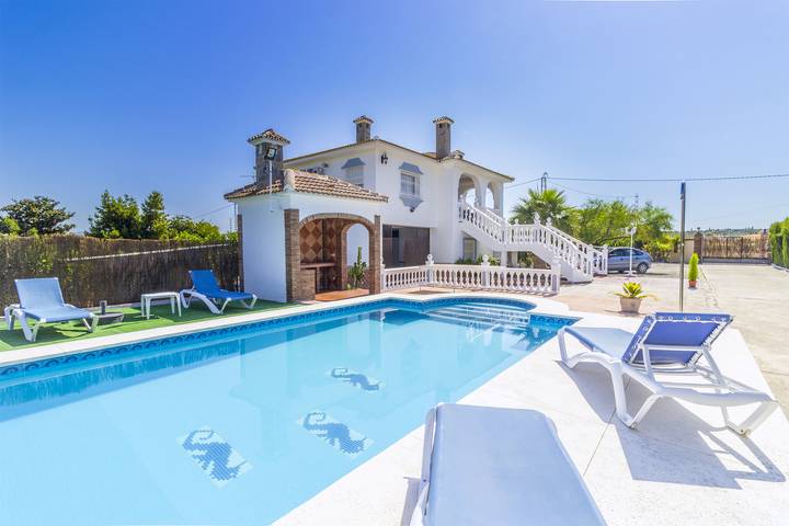 Chalet para 8 personas, con terraza y jardín - 1