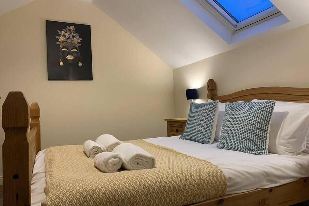 Appartamento intero, 5 Bedrooms 4 Double rooms Smart Tv's in all rooms in Swansea, Swansea e dintorni