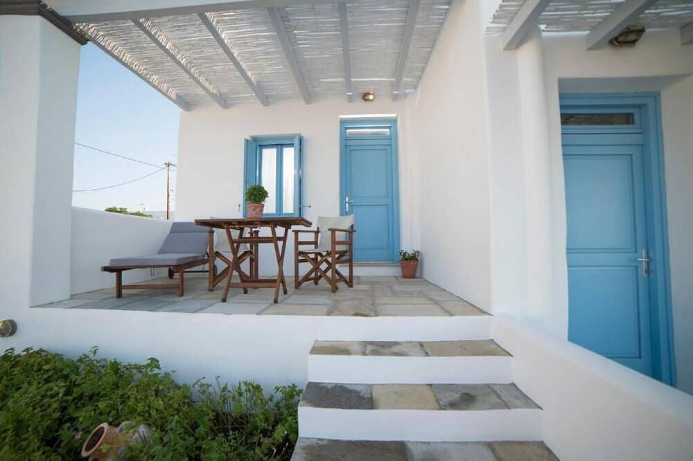 Almyra Gueast Houses, Two Level Studio A in Skyros