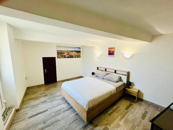Gîte pour 4 personnes, avec terrasse ainsi que jardin et vue à Les Mées - 2