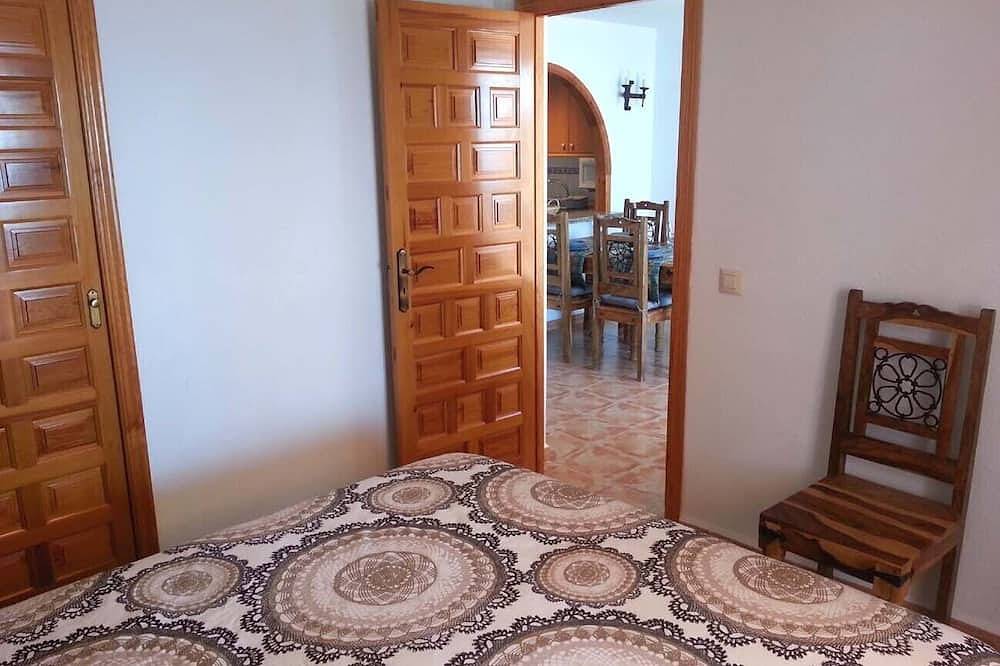 Ganze Wohnung, Traumhafte Ferienwohnung mit atemberaubendem Meerblick (Wlan, 2 Infinity Pools) in Poble Nou de Benitatxell, Costa Blanca