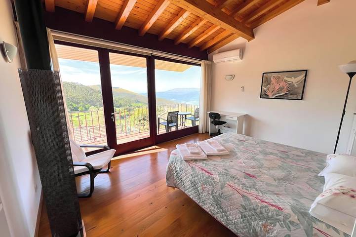 Labrujó-Haus - Rundgang durch die Dörfer Portugals in Labrujó, Rendufe e Vilar do Monte, Viana do Castelo Distrikt