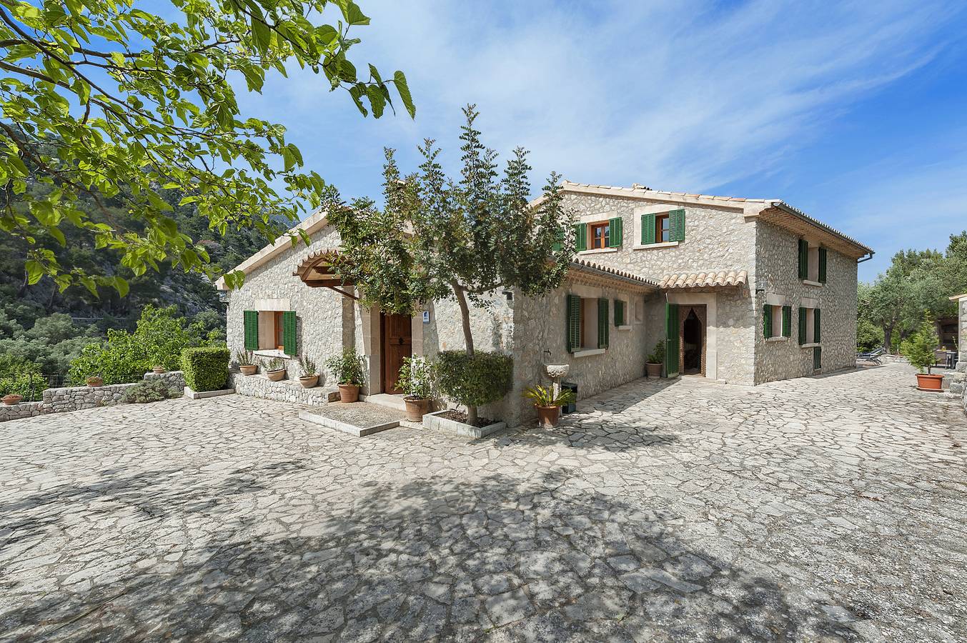 Villa Es Barracar en Caimari in Selva, Majorca Center