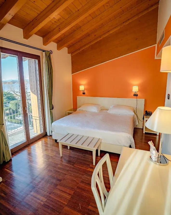 Hotel para 2 personas, con jardín - 1