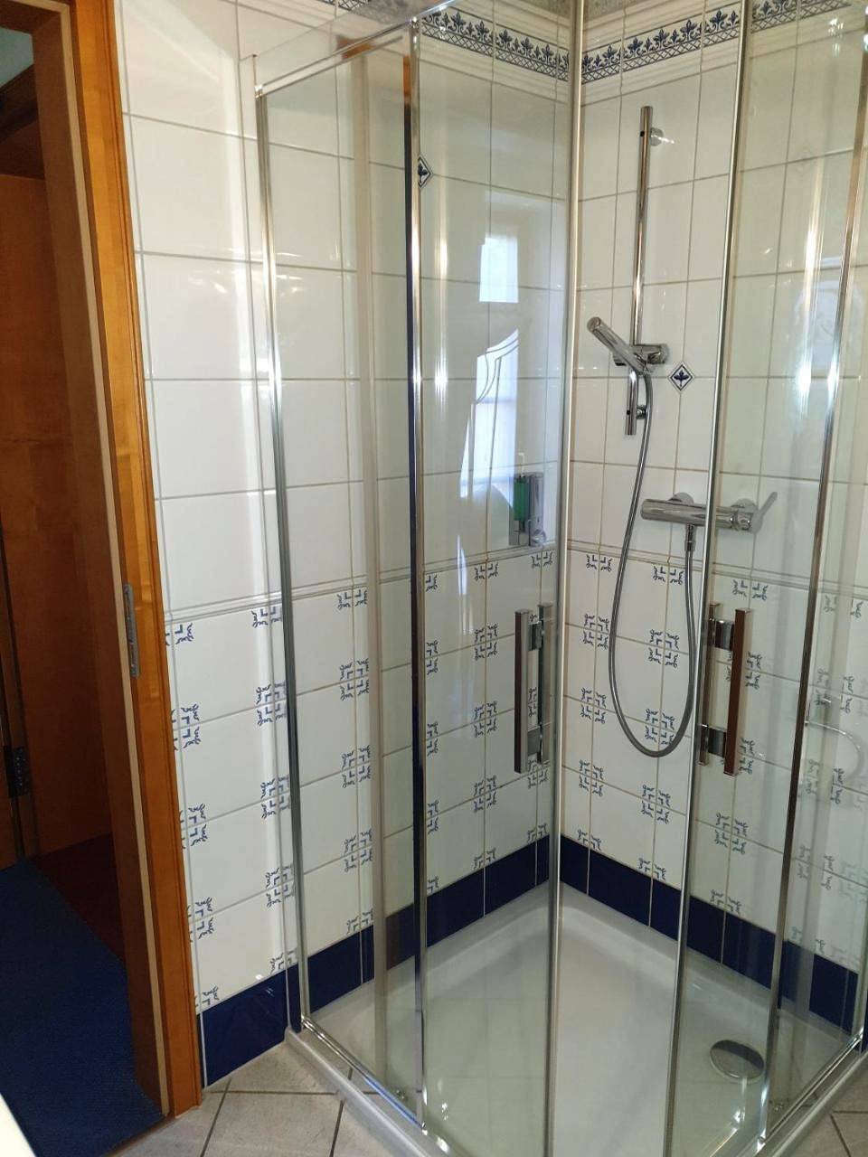 Fiore - Double Room in Gräfenwarth, Schleiz