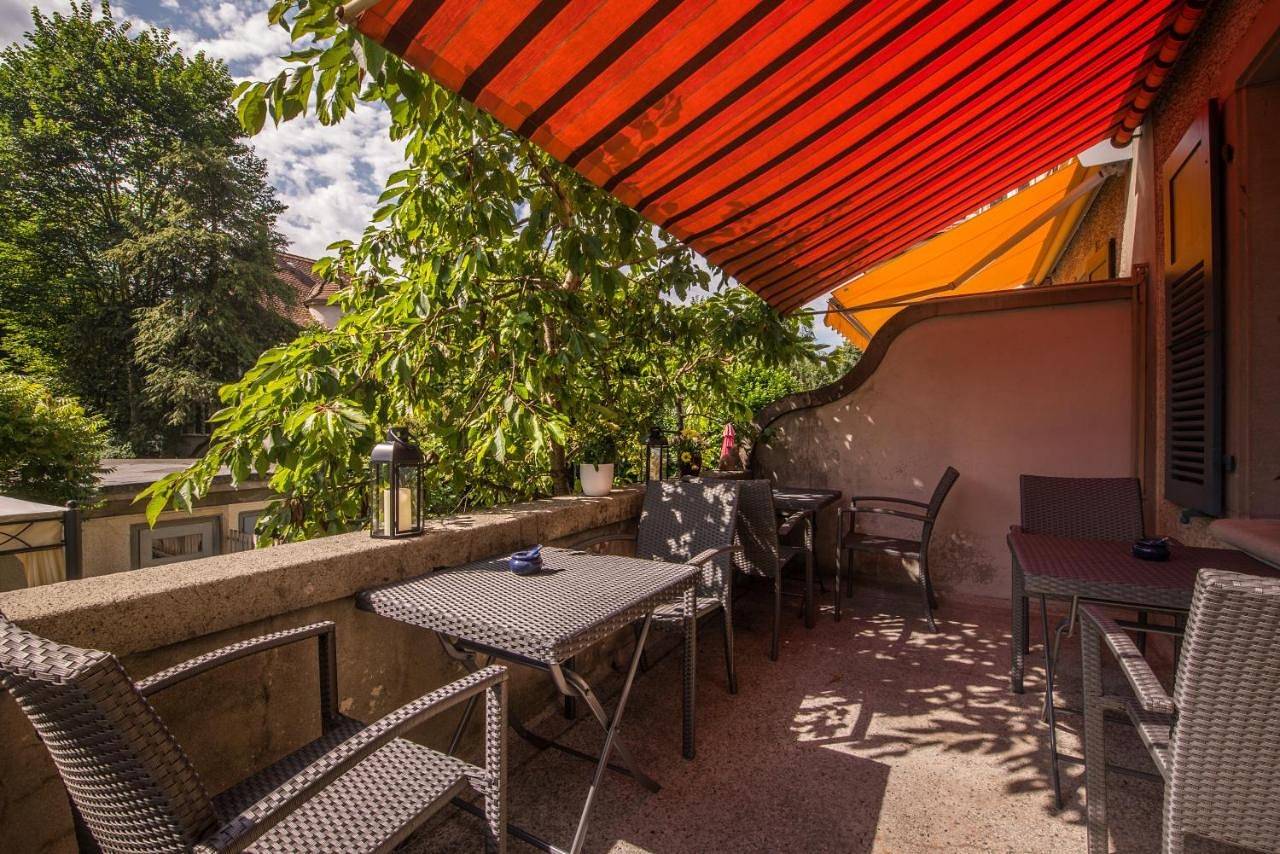 Max Aviation Villa & Apartments in Βέρνη, Canton of Bern