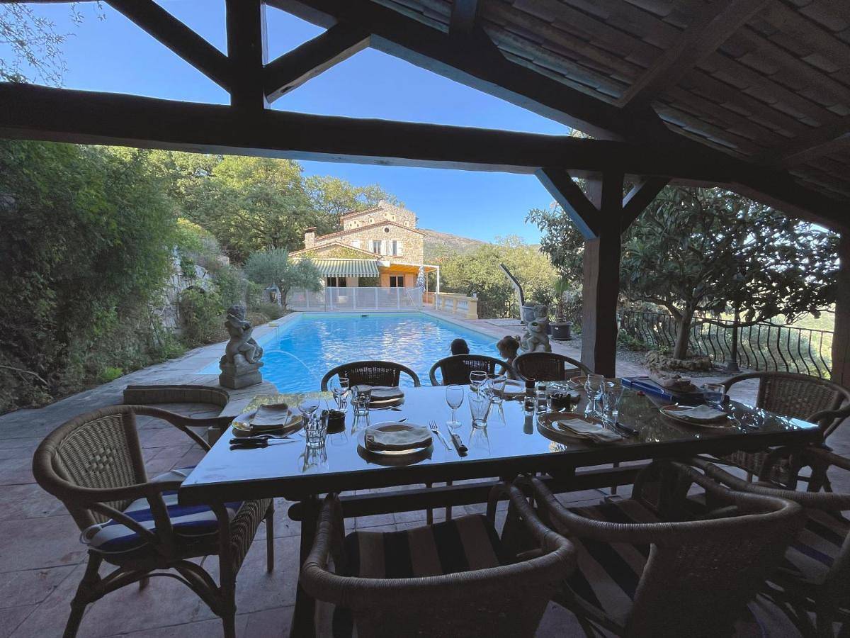 Villa Barelli in Cabris, Mittelmeerküste (Frankreich)