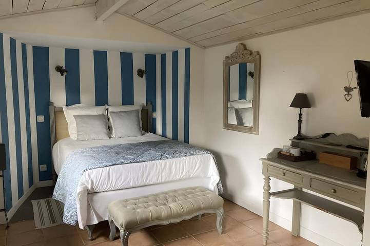 Location de vacances pour 2 personnes, avec jardin à Saint-Sulpice-et-Cameyrac - 2