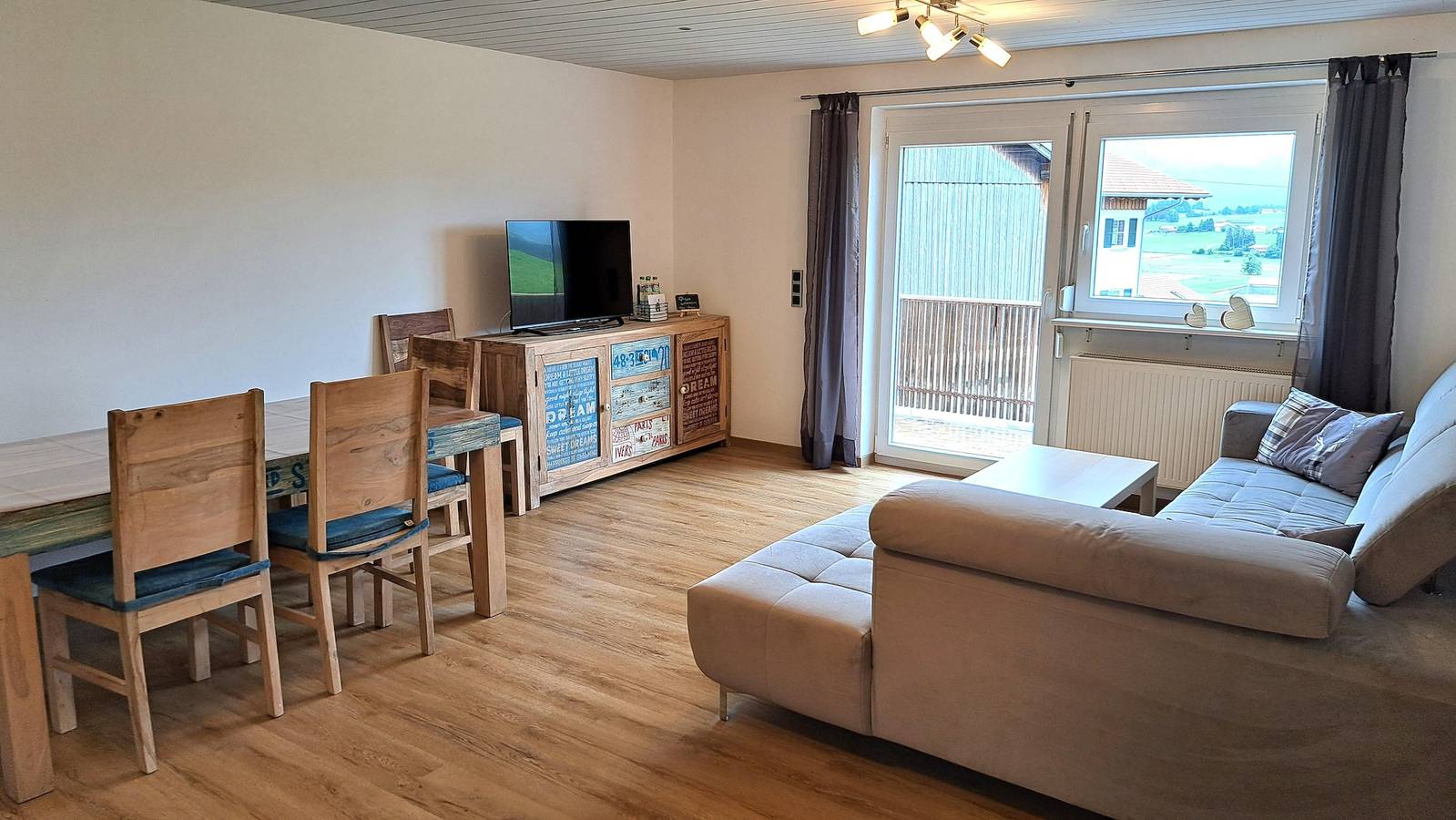 Ganze Ferienwohnung, Ferienwohnung "Heimat-Glück" in Hopferau, Bayerisch Schwaben