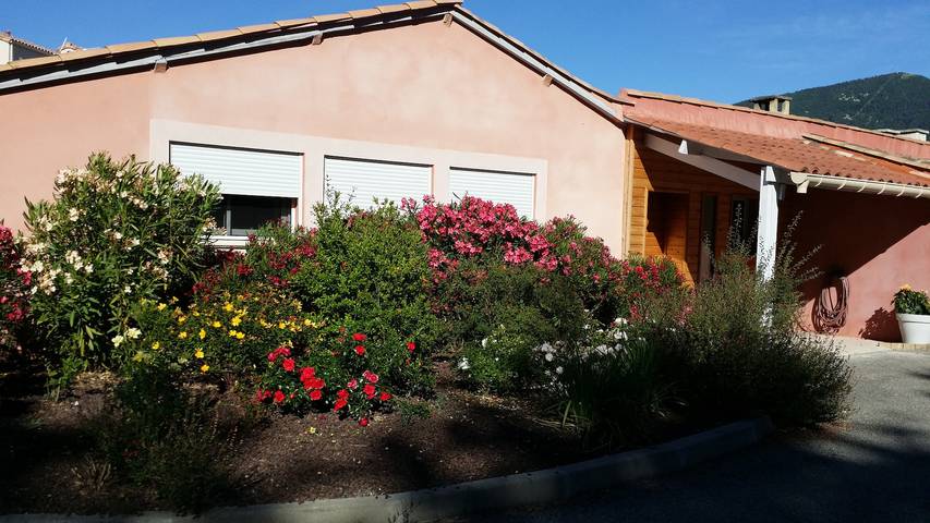 Gîte pour 5 personnes, avec jardin à Nyons - 3