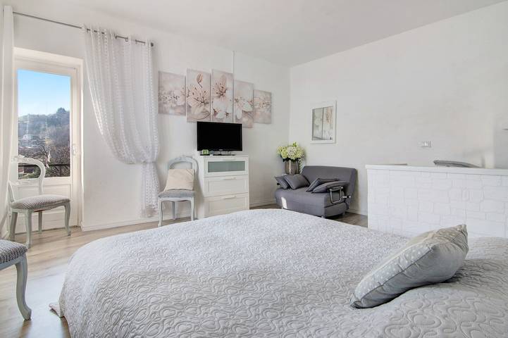 Casa vacanza per 4 persone, con balcone e giardino nonché vista lago - 1