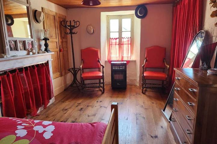Charming Cévennes village house for rent in Cocurès, Cevennen