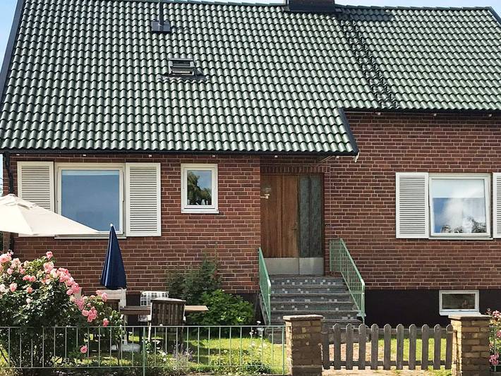 Ferienhaus für 6 Personen, mit Terrasse und Garten sowie Seeblick in Lessebo und Umgebung