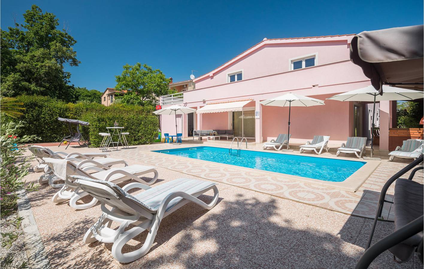 Gemütliche 2-Zimmer-Wohnung mit Pool, Parkplatz und in der Nähe des Stadtzentrums in Grad Poreč, Porec und Umgebung