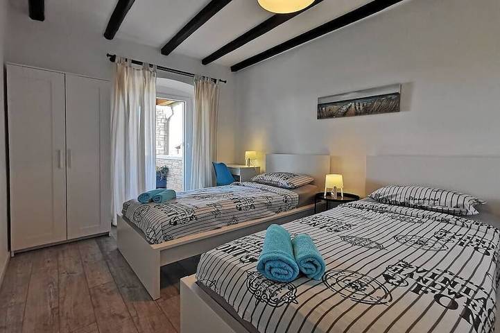 Ferienhaus mit Pool im mittelalterlichen Bale in Bale, Rovinj und Umgebung