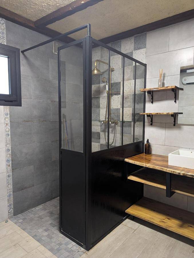 Location de vacances pour 8 personnes, avec vue ainsi que jardin et terrasse dans Belvédère de Bois Court - 4