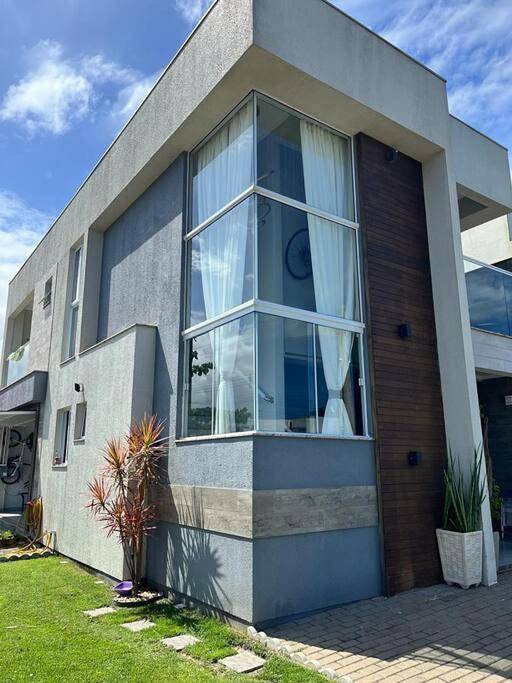 Casas e apartamentos de temporada para 7 pessoas, com vista e jardim e ainda balcão, com animais de estimação em Balneário Gaivota