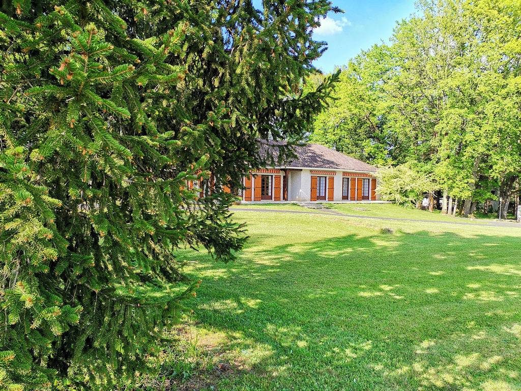 Gîte à la campagne in Vouzan, Charente
