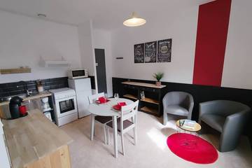 Gîte pour 2 personnes, avec jardin dans Office De Tourisme De Murolo