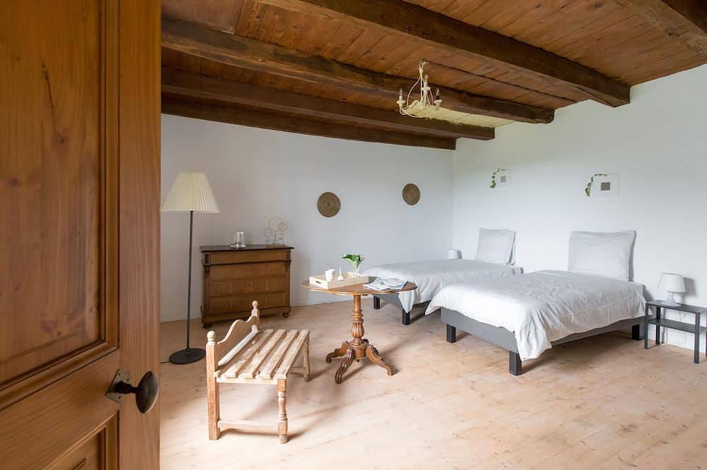 Villa - Le Jardin de Recologne in Fresne-Vellexon, Haute-Saône