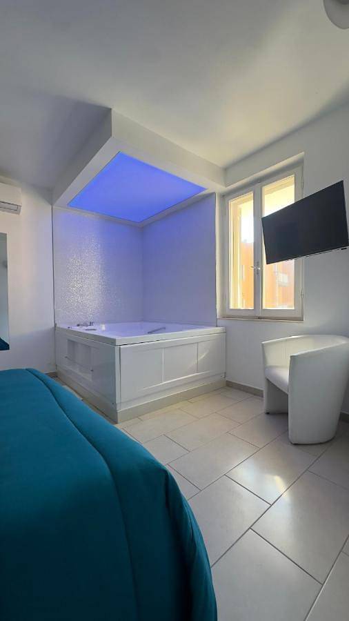 Superior King Room in Lido San Giovanni, Alghero