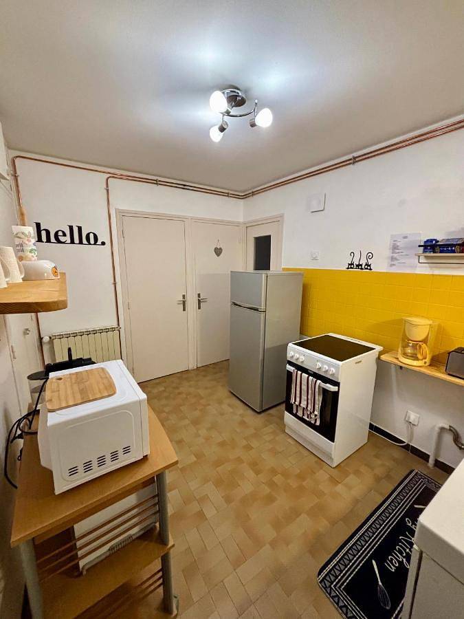 Gîte pour 5 personnes, avec vue et jardin à La Côte-Saint-André - 4