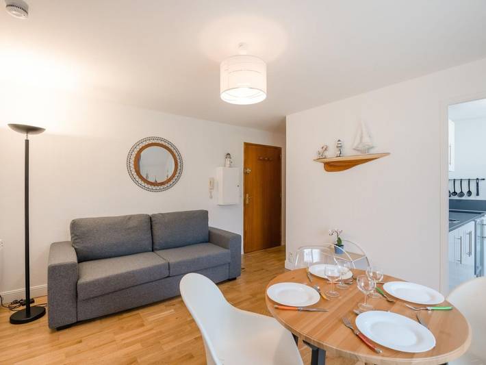 Gîte pour 4 personnes, avec Balcon et Jardin à Port-en-Bessin-Huppain