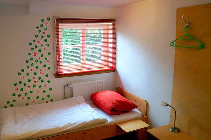 Schönes Landhaus mit großem Garten, direkt am Wanderweg, ideal für Familien in Sundern, Hochsauerlandkreis