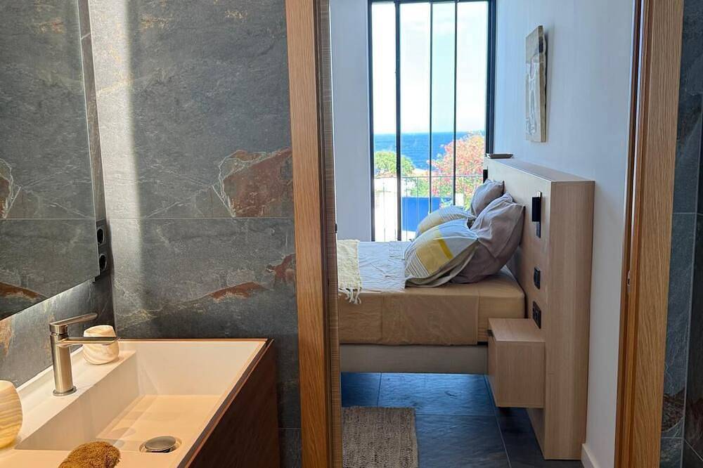 Architect-designed villa - 4 waterfront suites with private pool in Cadaques, Cap de Creus