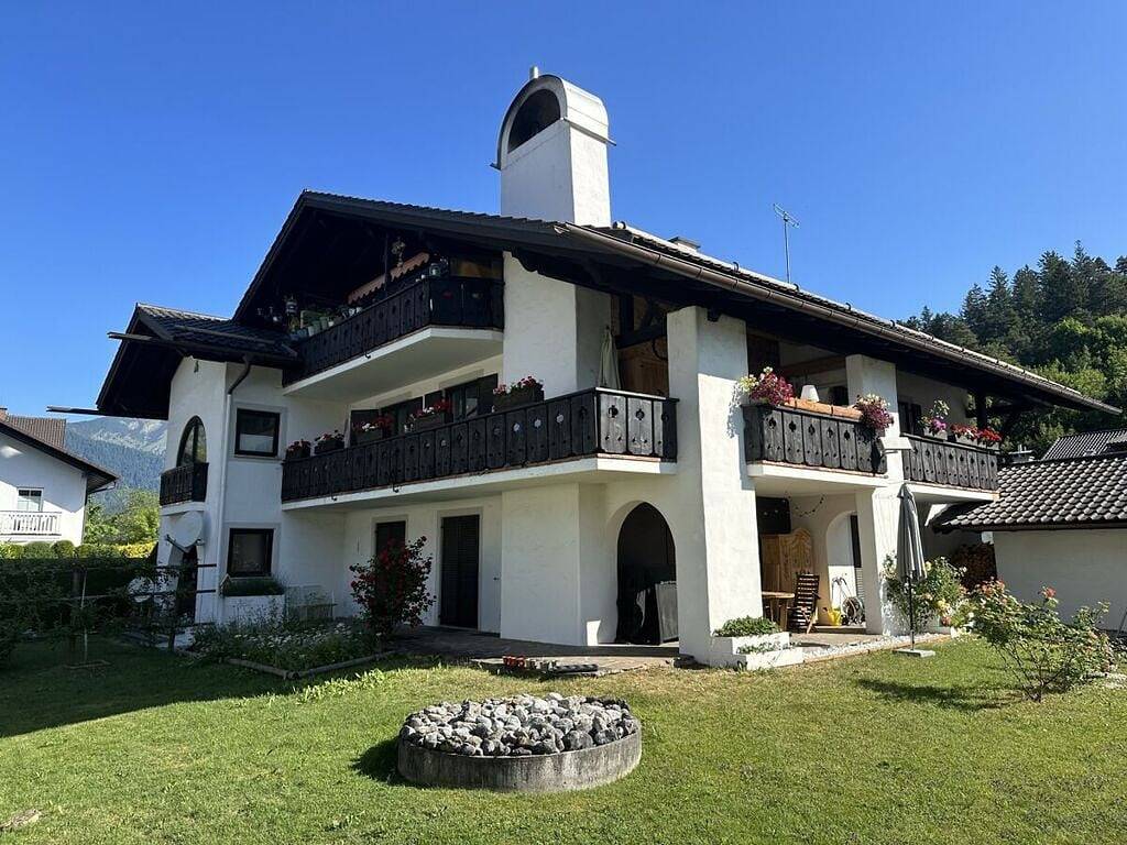 Holiday apartment in Garmisch-Partenkirchen with 2 bedrooms in Garmisch-Partenkirchen, Bayerische Alpen