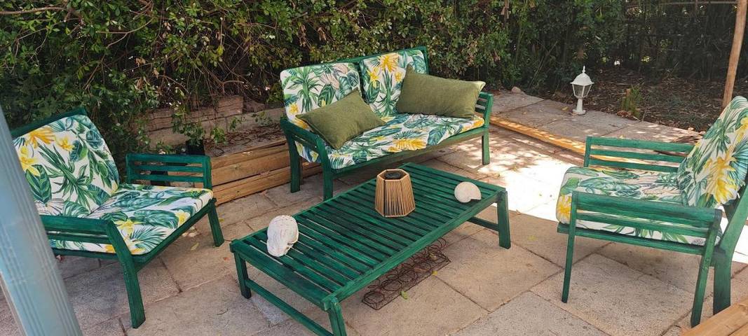 Gîte pour 2 personnes, avec Terrasse et Jardin ainsi que Piscine et Vue à Saint-Privat - 3