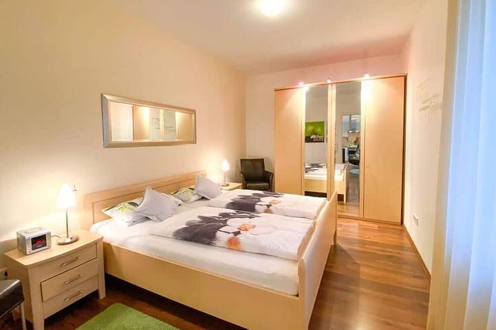 Ferienwohnung für 3 Personen, mit Terrasse und Garten sowie Sauna in Bad Salzuflen