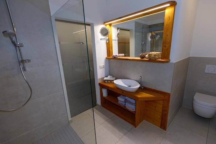 Ferienhaus für 8 Personen, mit Garten und Sauna sowie Whirlpool und Pool in Alpenwelt Karwendel - 3