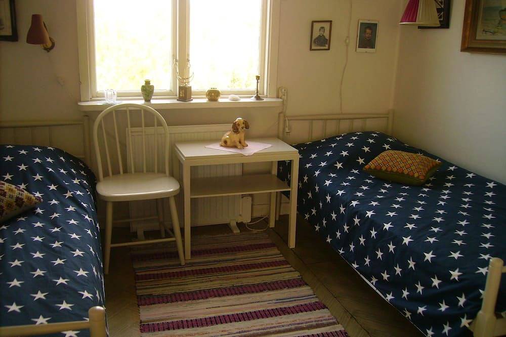 Un cottage estivo sulla costa occidentale di Gothenburg arcipelago con spiaggia privata in Goteborg, Västergötland