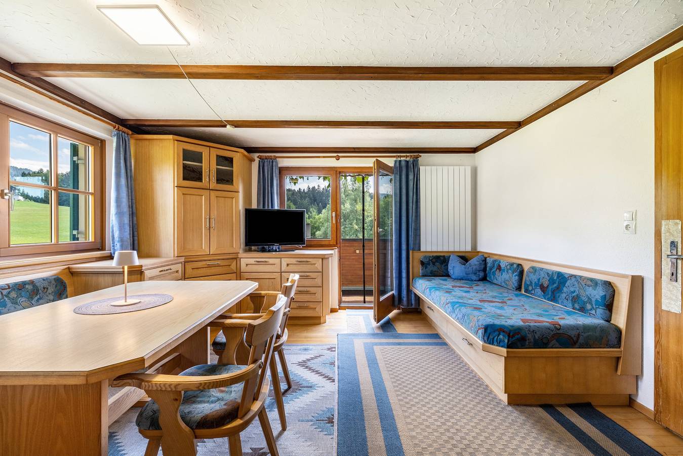 Ganze Wohnung, Apartment 'Kojen' mit Bergblick, Gemeinschaftsgarten und Wlan in Krumbach (Vorarlberg), Bodensee-Vorarlberg