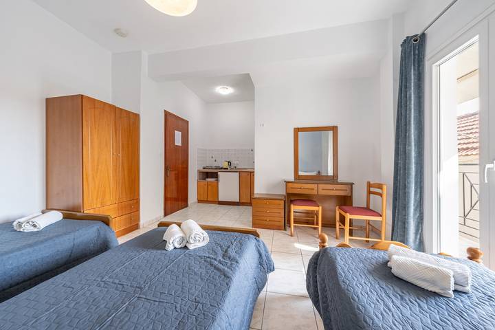 Studio für 3 Personen, mit Balkon und Garten - 1