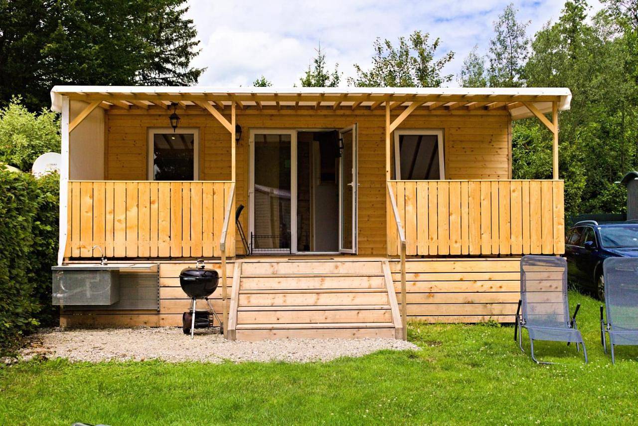 Mobile Home in Seekirchen am Wallersee, Bezirk Salzburg-Umgebung