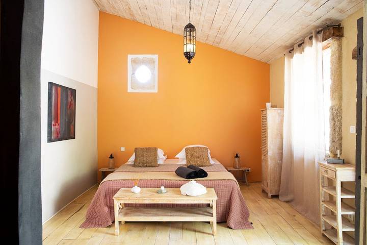 Après la Sieste - Chambre 5ème sieste in Saint-Laurent-des-Arbres, Région de Nîmes