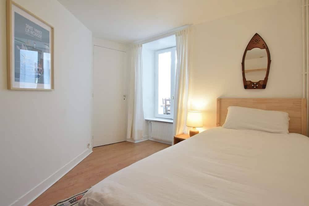 6 bedroom lovely home in Saint-Vaast-la-Hougue in Saint-Vaast-la-Hougue, Région de Cherbourg