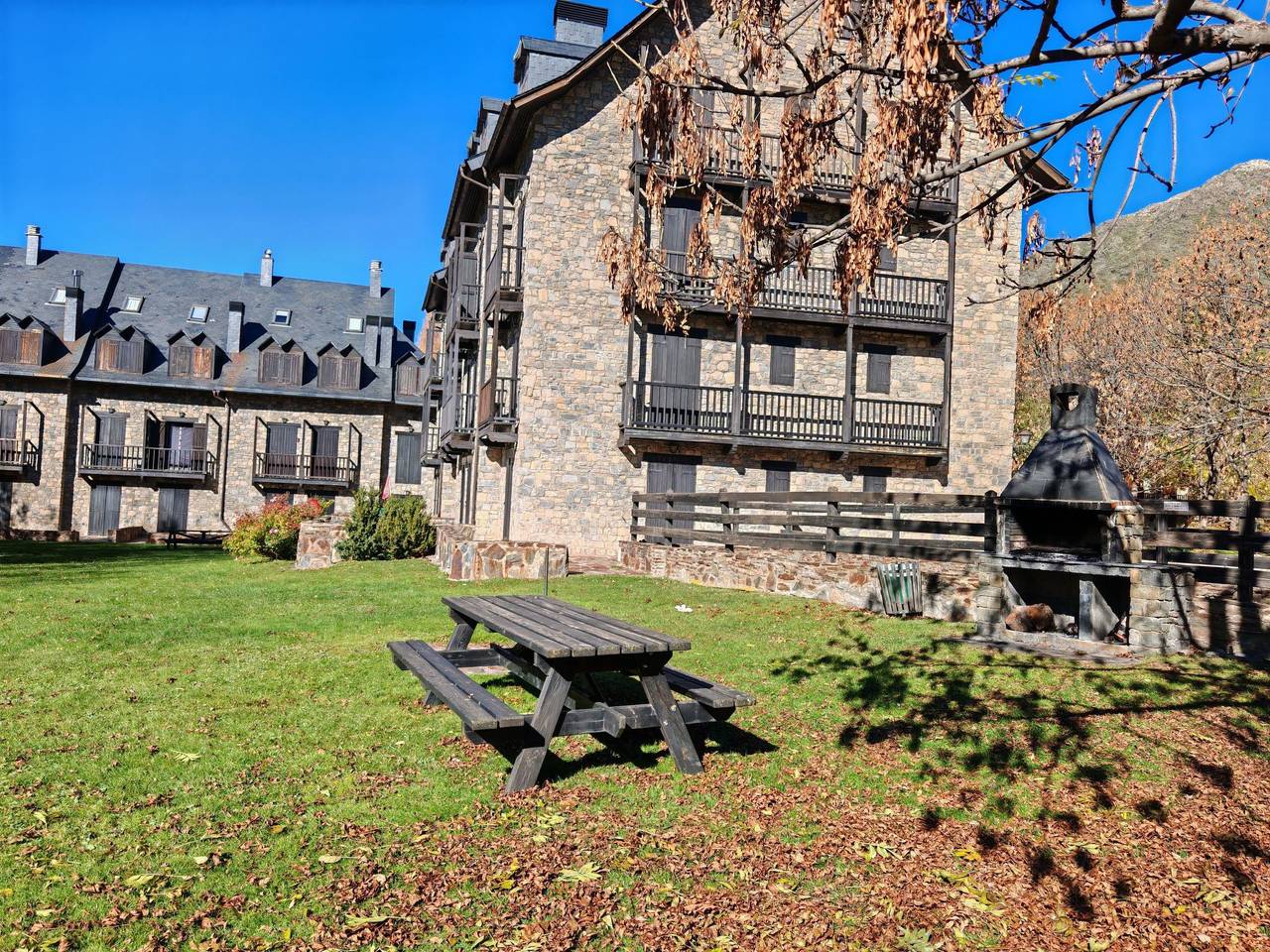 Apartamento entero, "Herbasabina 4". in Pla de l'Ermita, Valle de Bohí