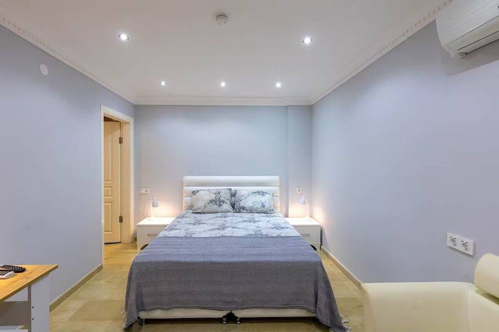 Villa Tepe with infinity pool and panoramic view in Alanya, Antalya (provins)