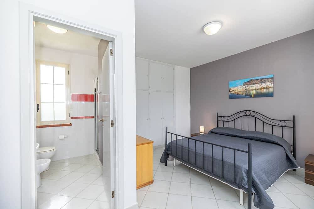 Prestigeträchtige Villa mit exklusivem Privatpool in Spiaggia (Campofelice di Roccella), Campofelice di Roccella