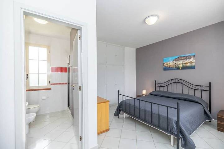 Villa di prestigio con piscina privata esclusiva in Spiaggia (Campofelice di Roccella), Campofelice di Roccella