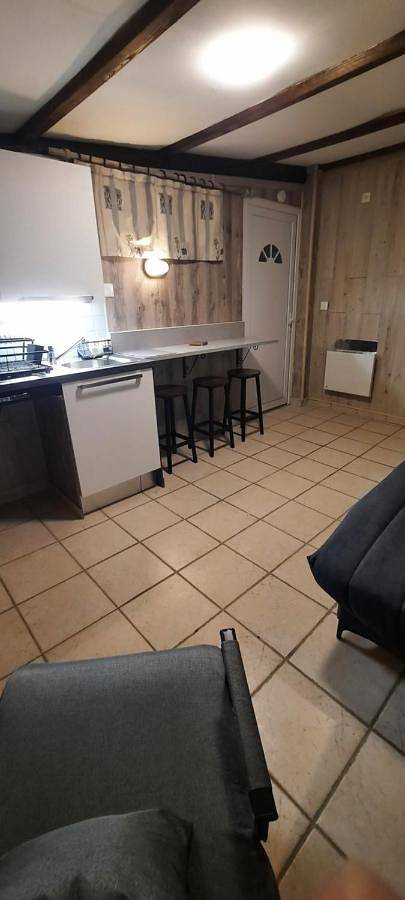 Chambre d’hôte pour 4 personnes, avec jardin ainsi que piscine et vue à Istres