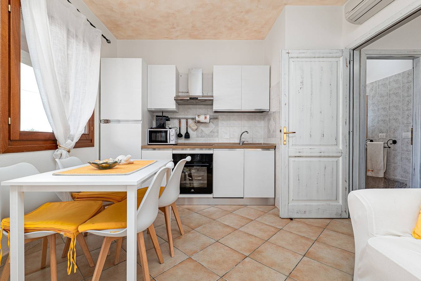 Appartamento intero, Appartamento 'Villetta Maiorca' con Vista Mare, Piscina Condominiale e Aria Condizionata in Maiorca (Sardinia), Budoni